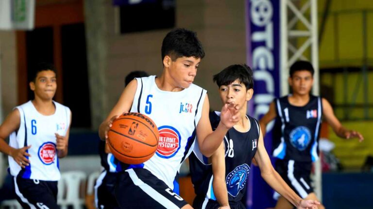 El equipo masculino que representa a la franquicia de los Minnesota Timberwolves y el femenino de Los Ángeles Clippers sumaron victorias