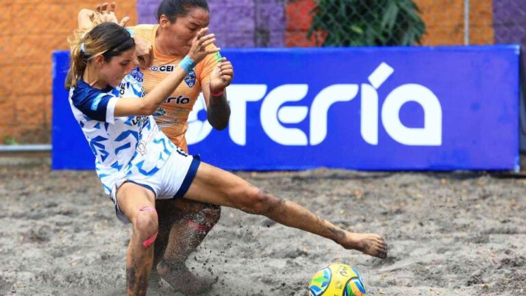 En la primera categoría, está por finalizar la fase de grupos este fin de semana en masculino como en femenino en la Costa del Sol.