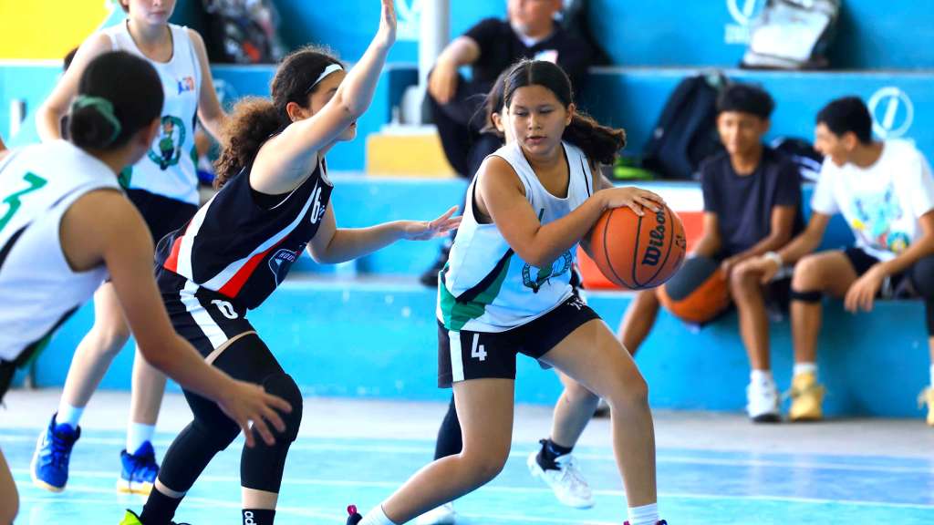 Santa Ana y San Vicente, fueron los escenerarios en donde se disputaron ocho partidos de los Juegos Deportivos Estudiantiles Nacionales 2025.