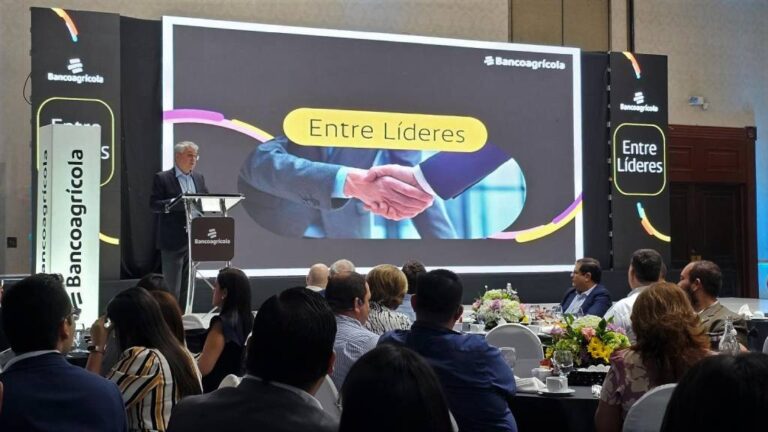 Entre Líderes, contó con la ponencia “IKIGAI: el arte de encontrar propósito en lo que hacemos”, a cargo del conferencista Francesc Miralles.