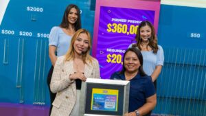 La Lotería Nacional dedicó el sorteo Lotra 418 al Lago de Ilopango, la ccuenca de origen volcánico, más grande de El Salvador.