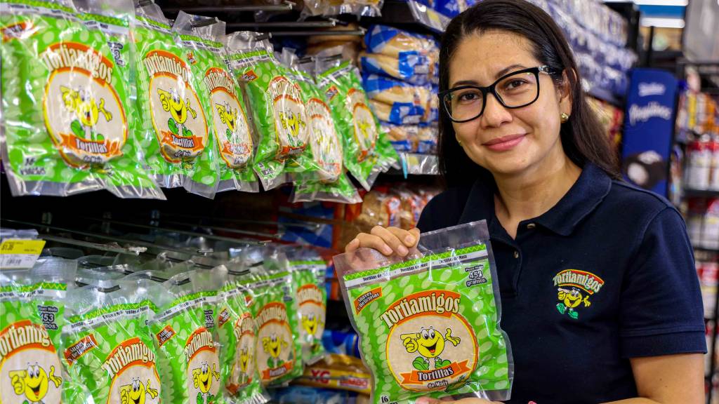 Con al respaldo de Walmart, Tortiamigos se consolida como una marca presente en todas las tiendas de la cadena en todo el país.
