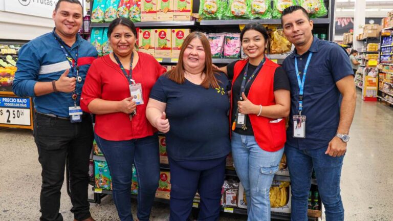 Walmart anuncia la Ruta PYME, del Programa "Una Mano Para Crecer", para impulsar el crecimiento de las pequeñas y medianas empresas.