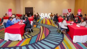 BAC continúa fortaleciendo su vínculo con las pequeñas y medianas empresas (pymes) a través de “Consulta Empresarial con Expertos BAC 2025.