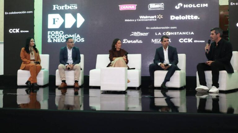 Más de 300tomadores de decisión, participron en el Foro Forbes de Economía y Negocios 2025, para examinar la coyuntura del país.