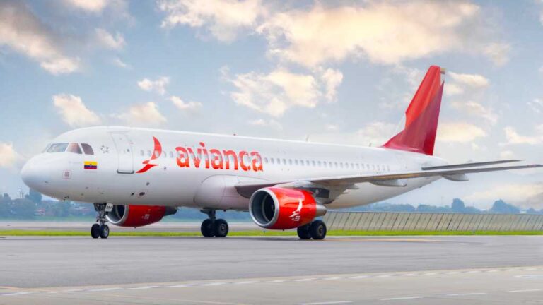 Siguiendo la decisión del INAC, Avianca informa que suspendió la venta y operación de vuelos desde y hacia Venezuela.