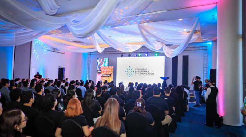 En su edición más audaz, CLAPS 2025 se consolidó como el principal punto de encuentro para la comunicación y el marketing en El Salvador.