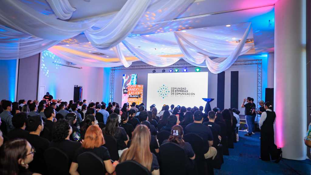 En su edición más audaz, CLAPS 2025 se consolidó como el principal punto de encuentro para la comunicación y el marketing en El Salvador.