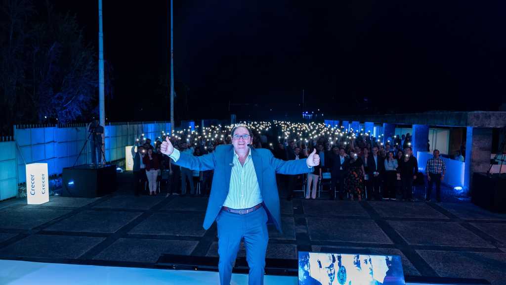 Crecer Summit, que se desarrolla desde hace 18 años, reunió a más de 700 personas de forma presencial y más de 200 personas virtualmente.