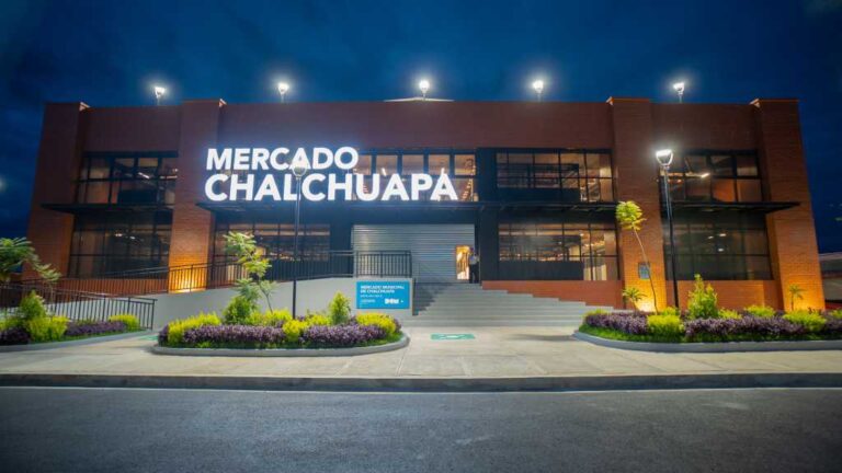 Desde este fin de semana, los habitantes de Chalchuapa en Santa Ana Oeste, cuentan con un moderno mercado municipal.
