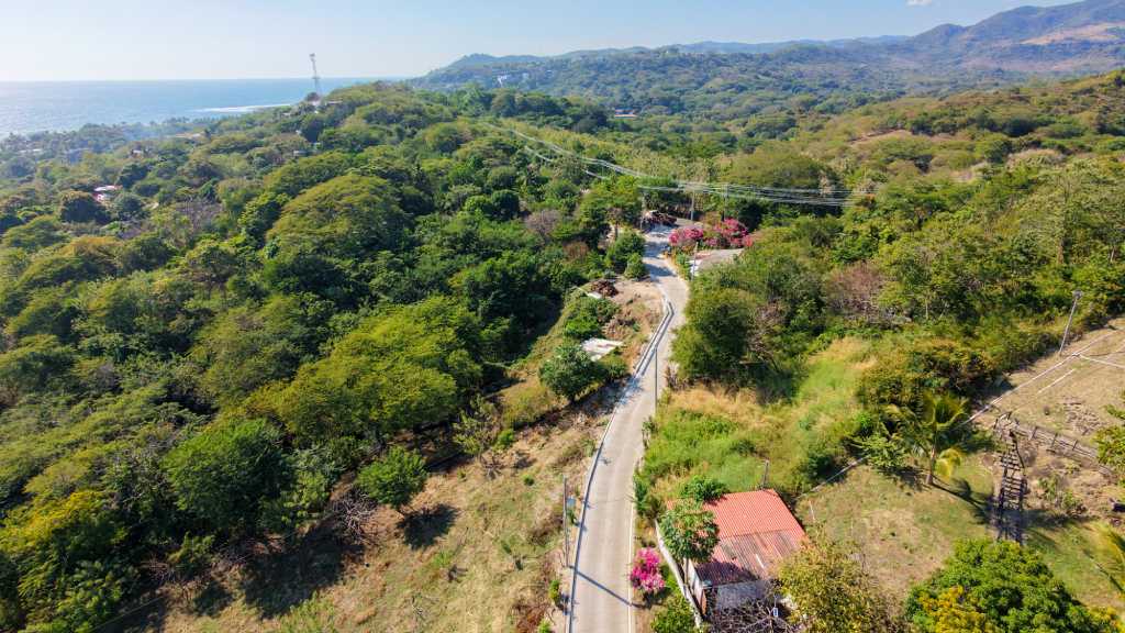 La obra fortalece Surf City, proyecto insignnia del presidente Nayib Bukele, y mejora la conectividad en la zona costera de la zona.