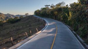 La vía rústica entre Sociedad–Corinto, Morazán Norte, ahora cuenta con superficie de concreto hidráulico, tras la internvención de la DOM.