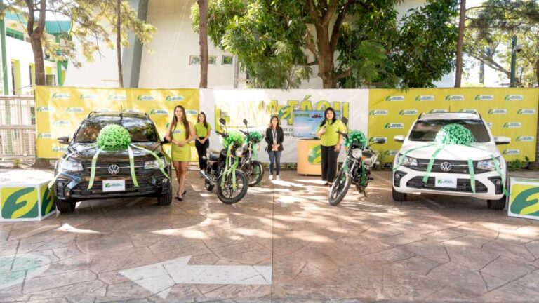 El SISTEMA FEDECRÉDITO realizó el tercer y último sorteo de su promoción Gana Fácil, con la cual premia cientos de sus socios y clientes.