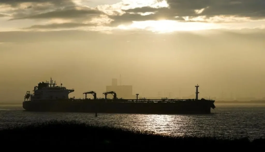 Kremlin celebra llegada de petrolero ruso a Cuba en medio de sanciones
