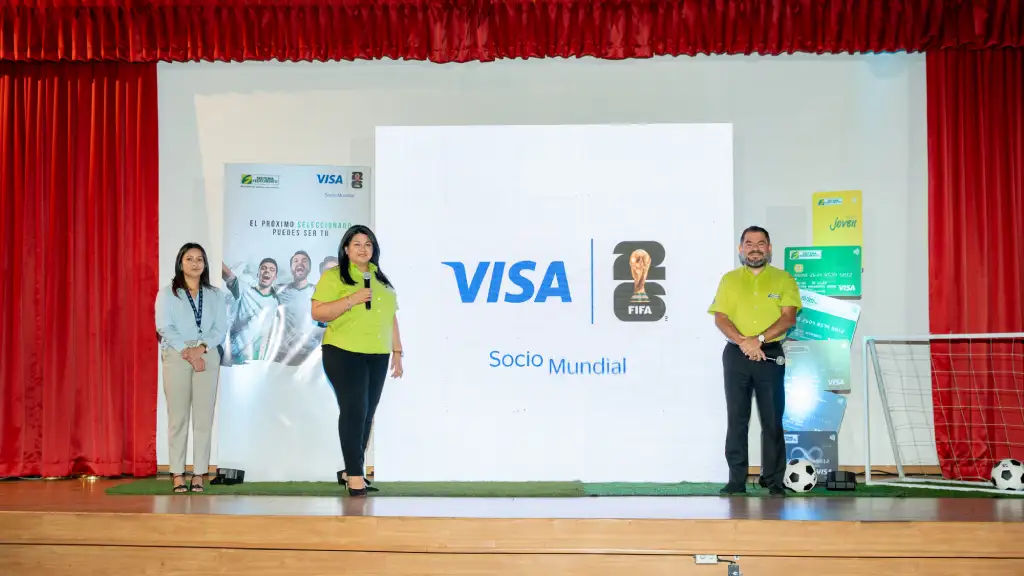 El SISTEMA FEDECRÉDITO premia la preferencia de sus tarjetahabientes con la promoción mundialista de sus Tarjetas de Crédito VISA.