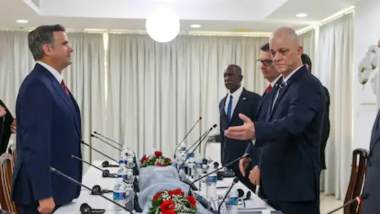 EE.UU. está dispuesto a dialogar sobre temas económicos y de seguridad, pero solo si Cuba realiza cambios fundamentales.