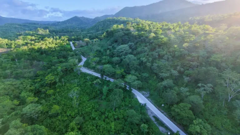DOM entrega moderna vía entre San Simón y El Rosario, Morazán