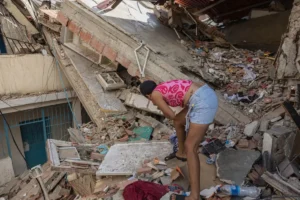 Gobierno de Venezuela promete construir viviendas para afectados por los terremotos