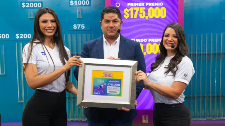 La Lotería Nacional dedicó su sorteo LOTRA, al Programa Esfuerzo y Gloria del Instituto Nacional de los Deportes de El Salvador (INDES).