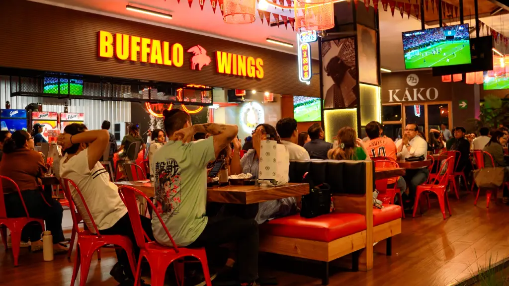 Buffalo Wings desafía las reglas tradicionales, donde cada cliente decide qué tan lejos quiere llegar con sus cinco niveles de picante