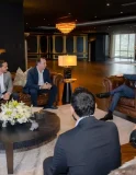 50 Doctors elige El Salvador para su primera expansión hospitalaria fuera de México